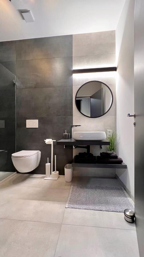 H-85 SUITES Level 5/9 Koblenz  Buitenkant foto