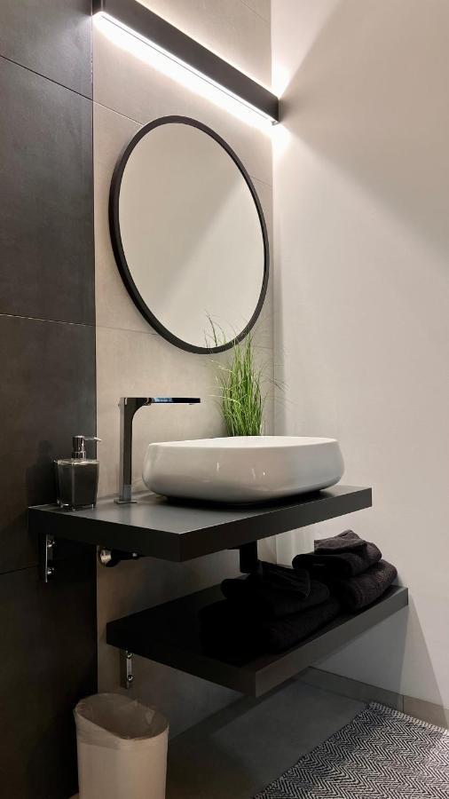 H-85 SUITES Level 5/9 Koblenz  Buitenkant foto